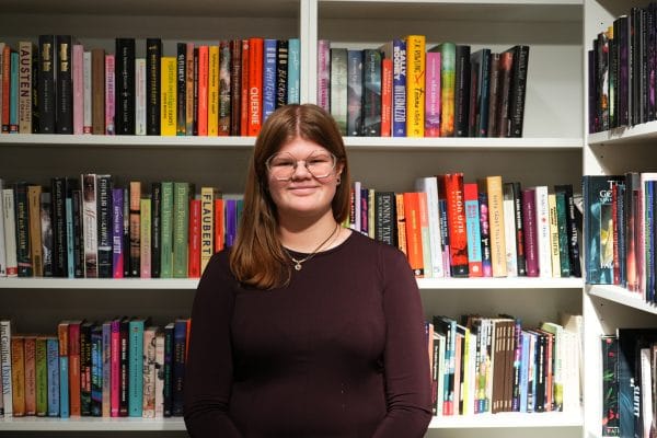 Eleven Sanna som går inriktningen Grafisk Design